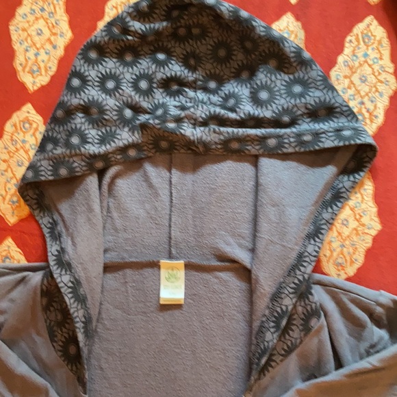 Soul Flower Hooded Wrap Cardigan - Picture 6 of 7